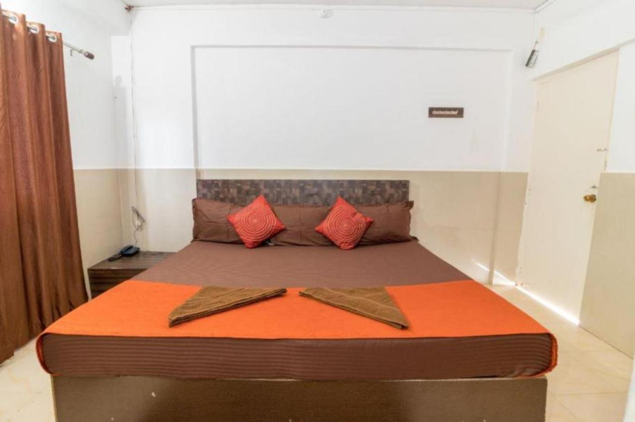 Grg Traveller Hotel Panaji Buitenkant foto
