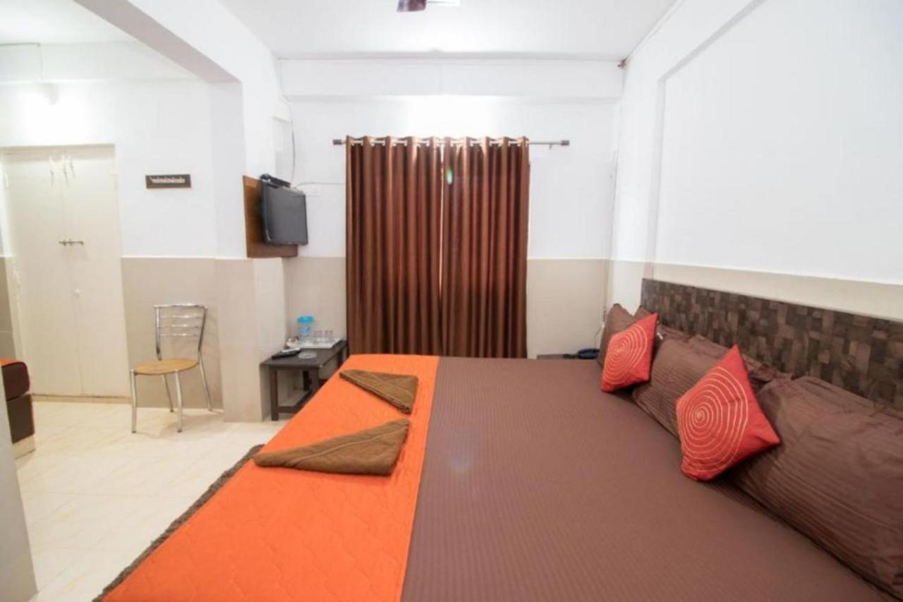 Grg Traveller Hotel Panaji Buitenkant foto