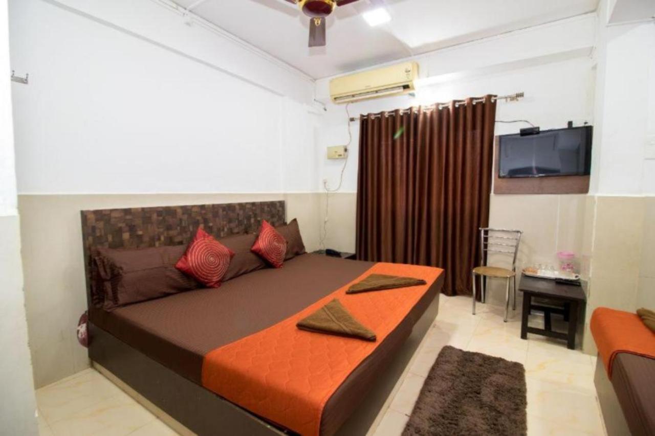 Grg Traveller Hotel Panaji Buitenkant foto